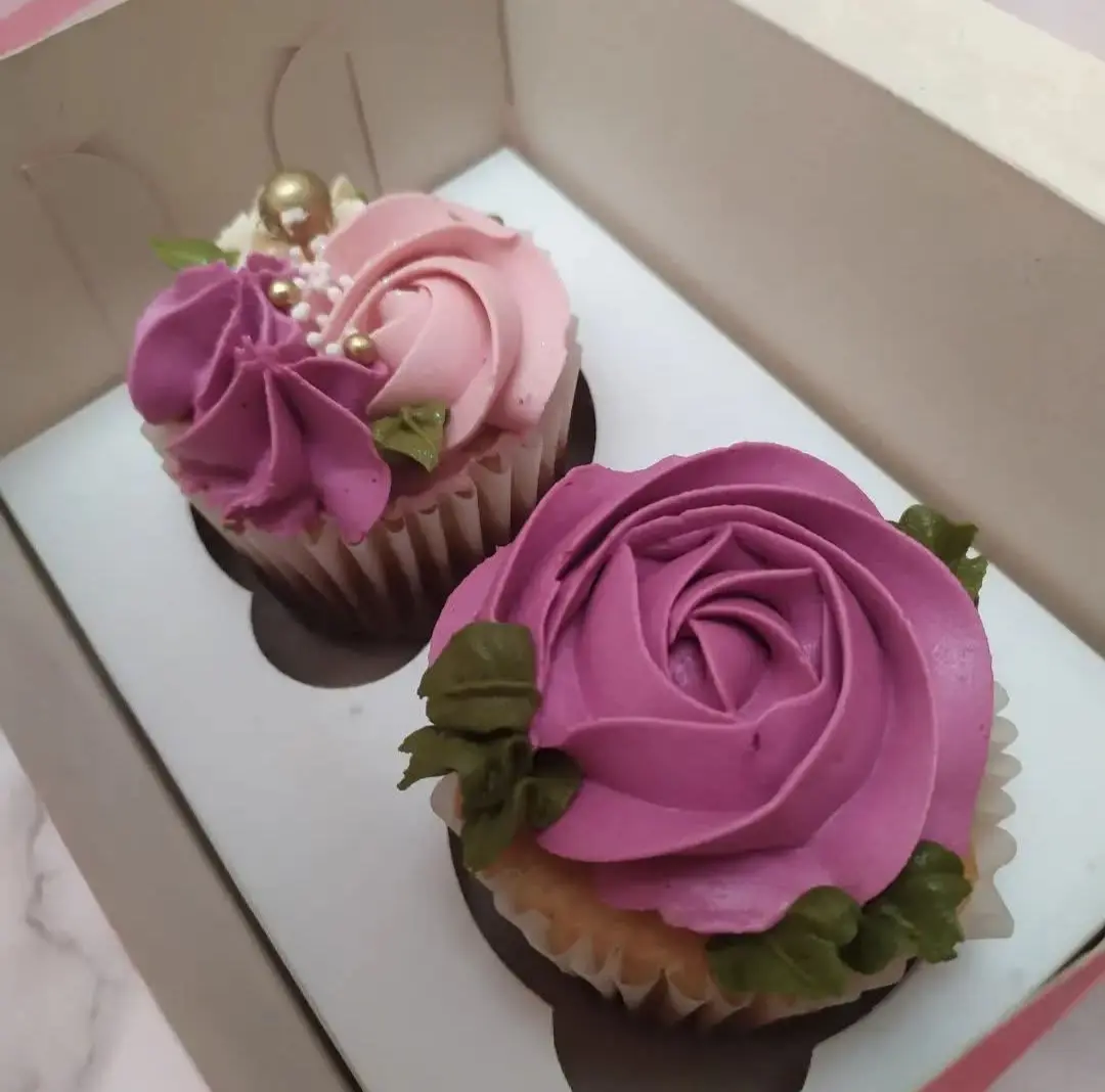 Cupcakes personalizados,decoracion Fondant y Crema, Elaborado por Pasteleria Capital Tarta 