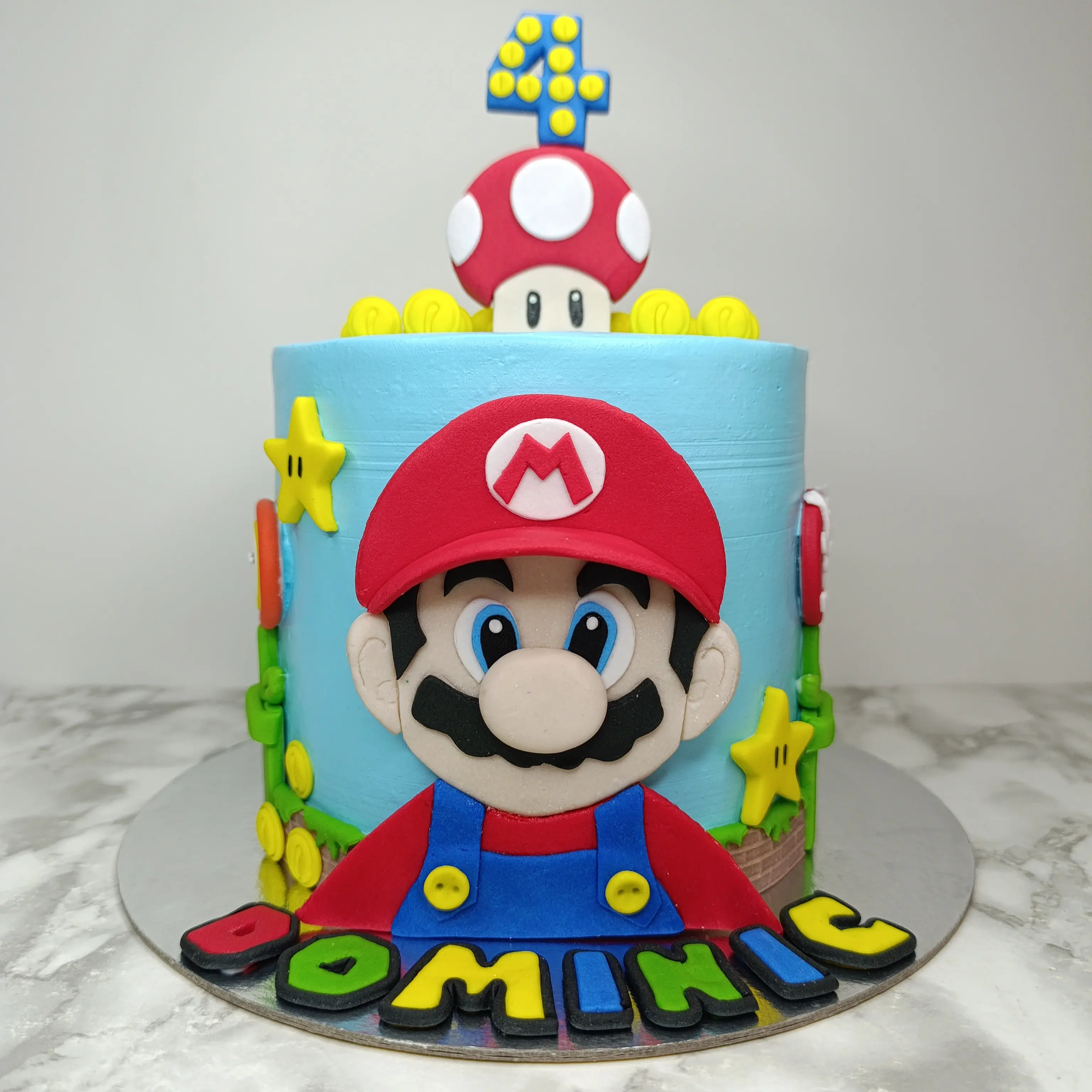 Pastel personalizado ,para fiesta infantil con tematica de Mario Bros detalles en Fondant y crema, elaborado por Pasteleria Capital Tarta